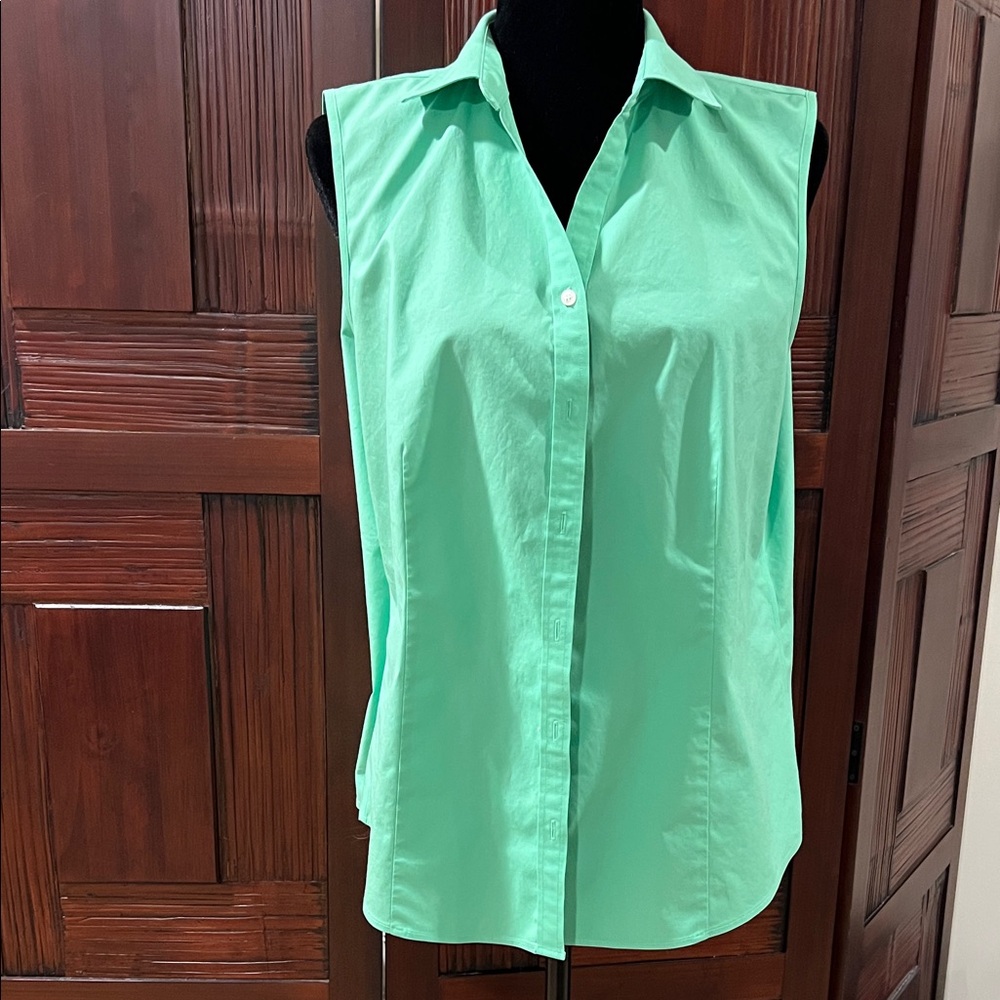 Talbots non iron sleeveless button blouse
